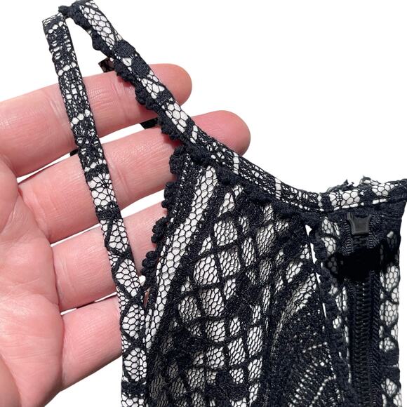 FREE PEOPLE Women’s Y2K Black and White Lace Fit and Flare Mini Dress - Picture 4 of 7